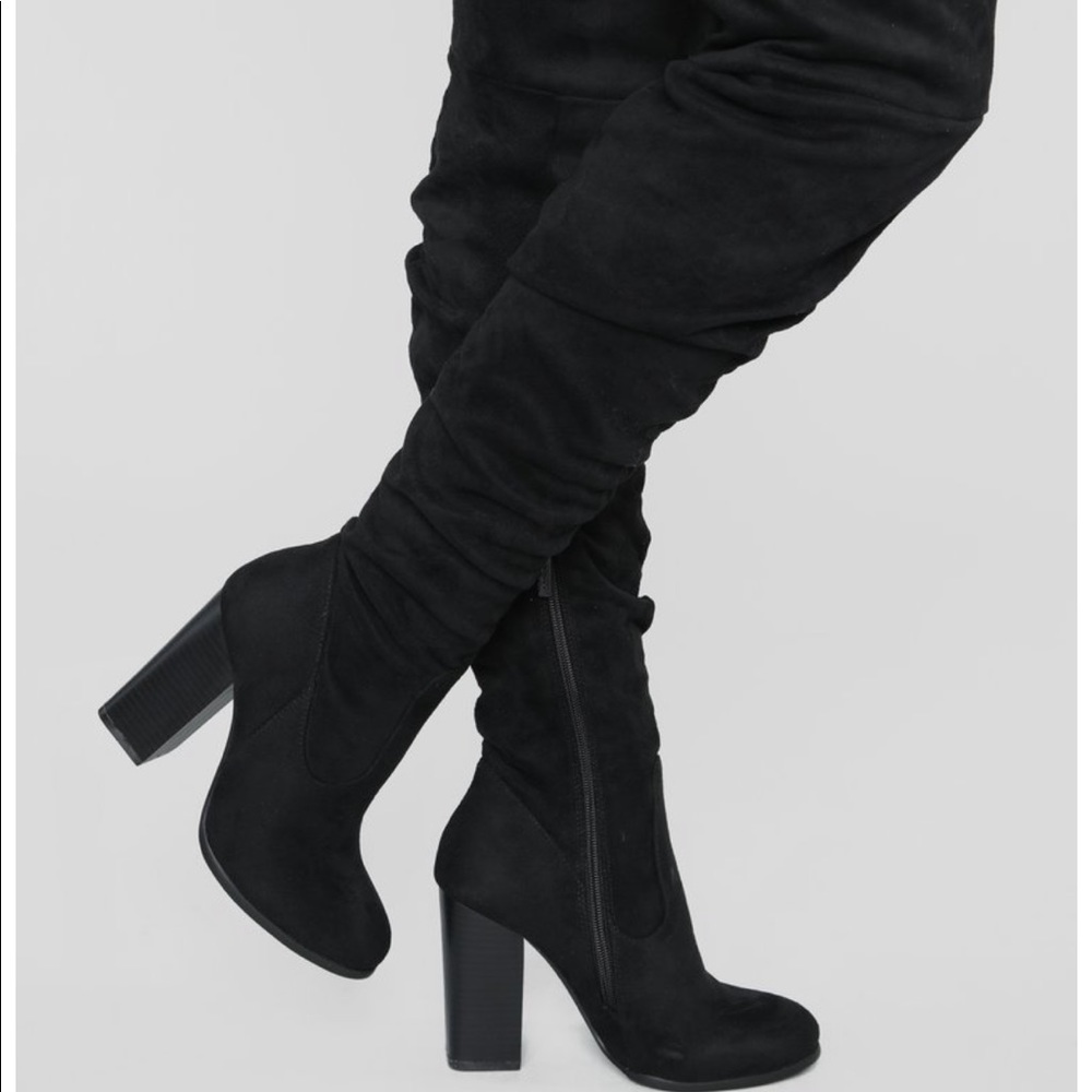 Over the knee black boot - NEVER BEEN WORN